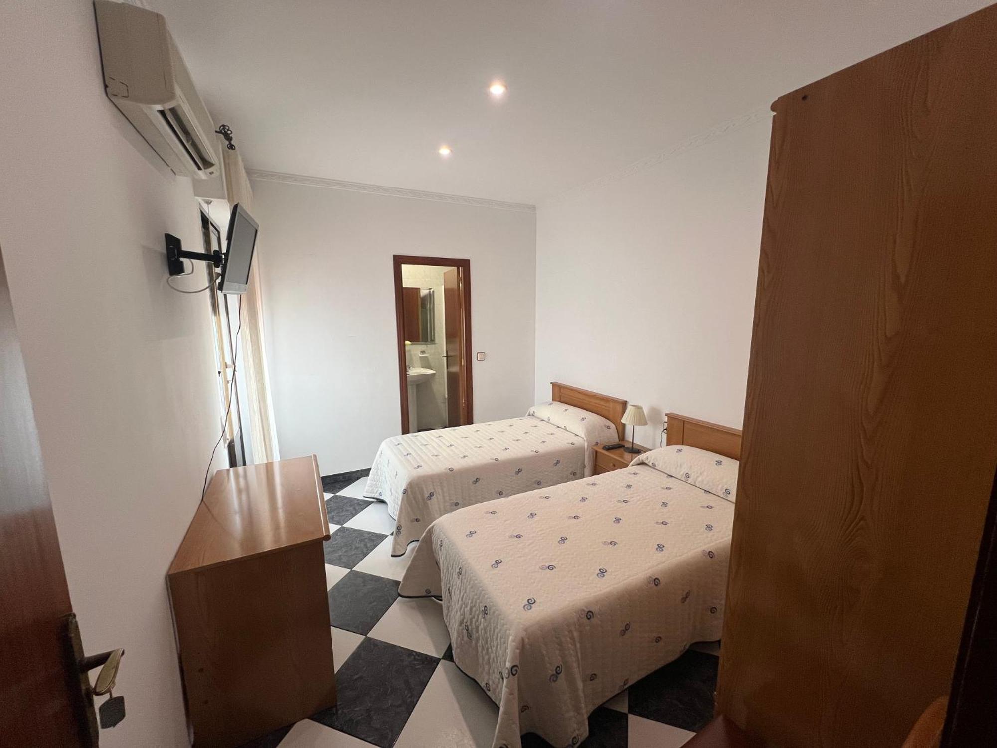 Hostal Los Amigos Siruela エクステリア 写真