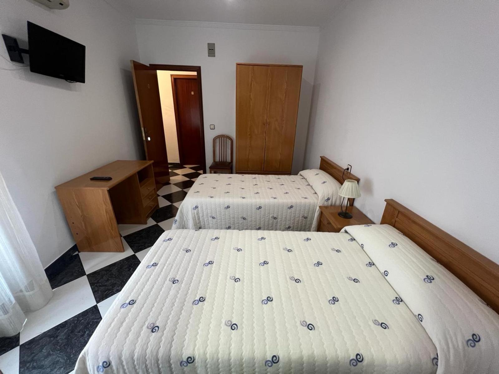 Hostal Los Amigos Siruela エクステリア 写真
