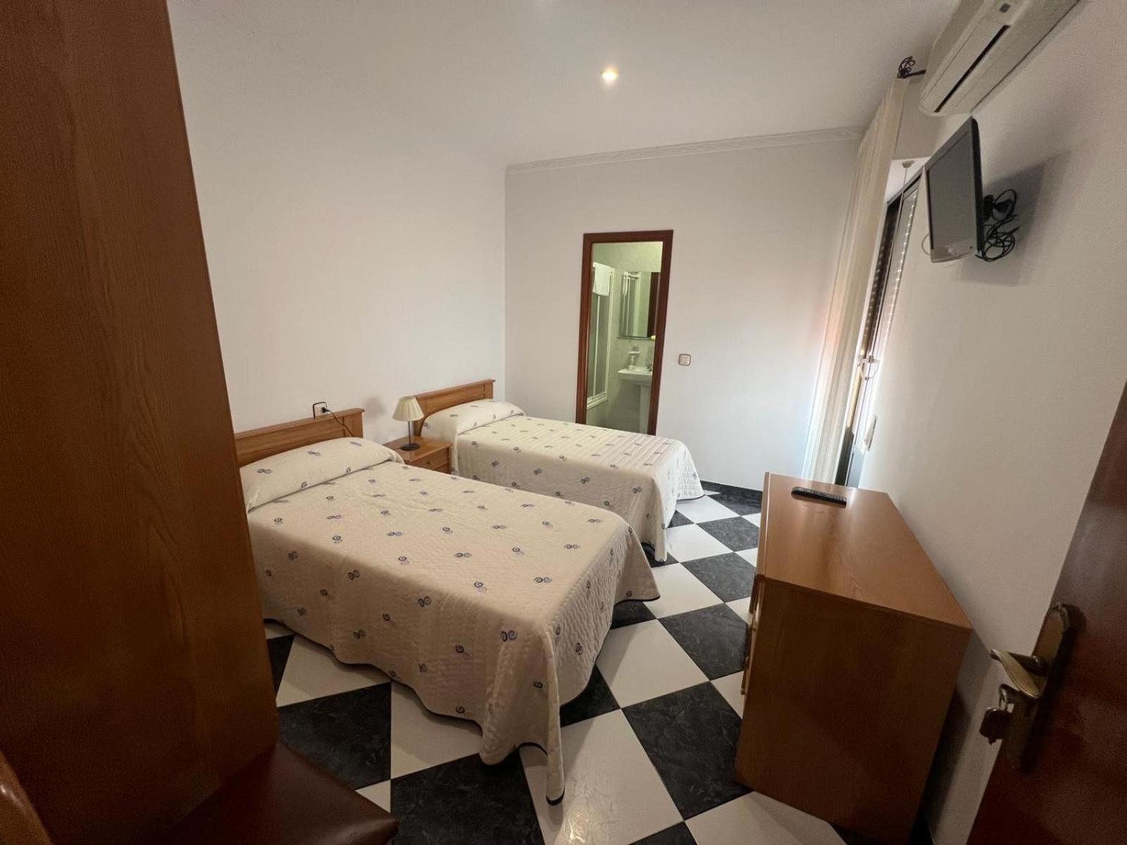Hostal Los Amigos Siruela エクステリア 写真