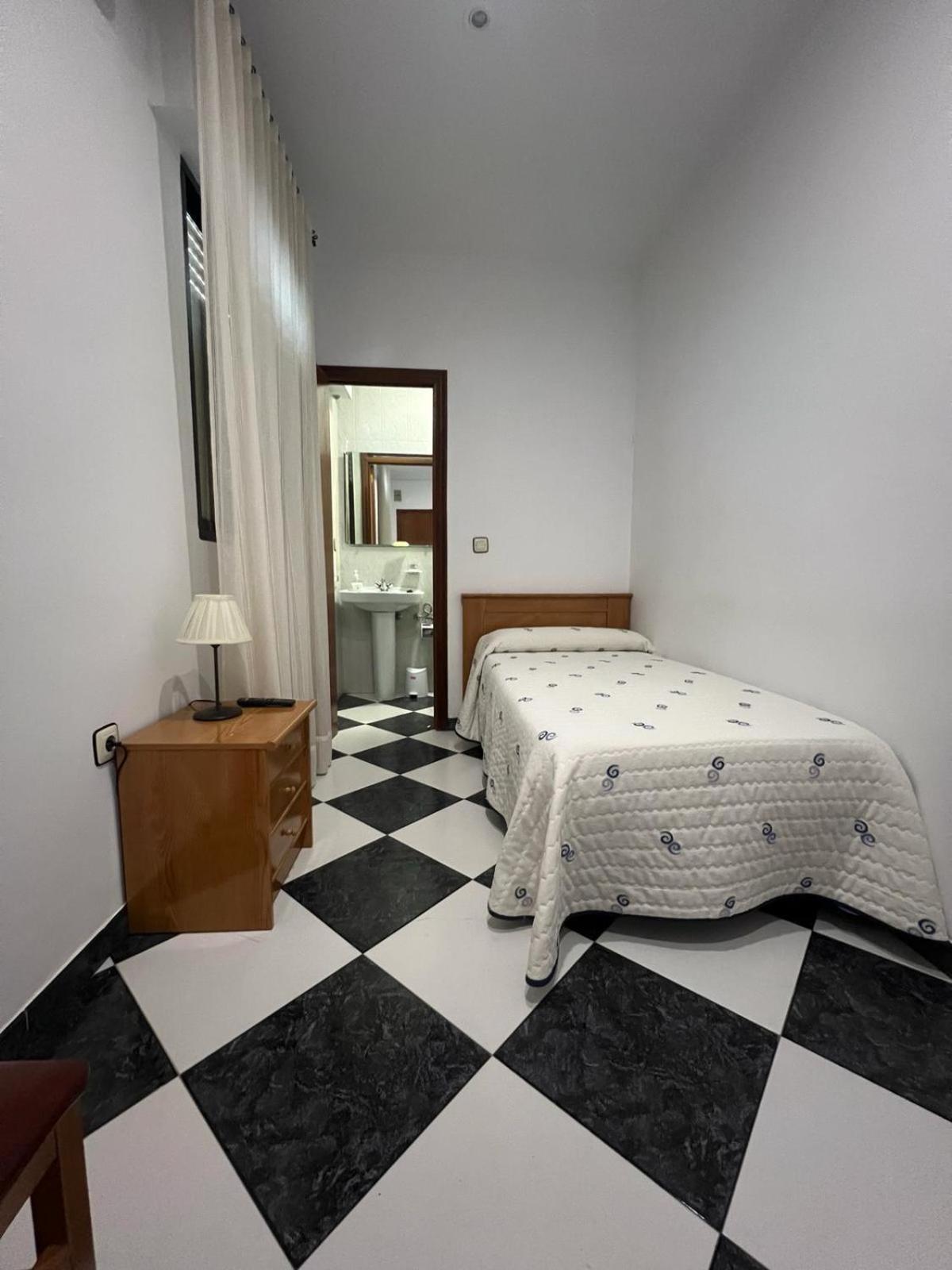 Hostal Los Amigos Siruela エクステリア 写真